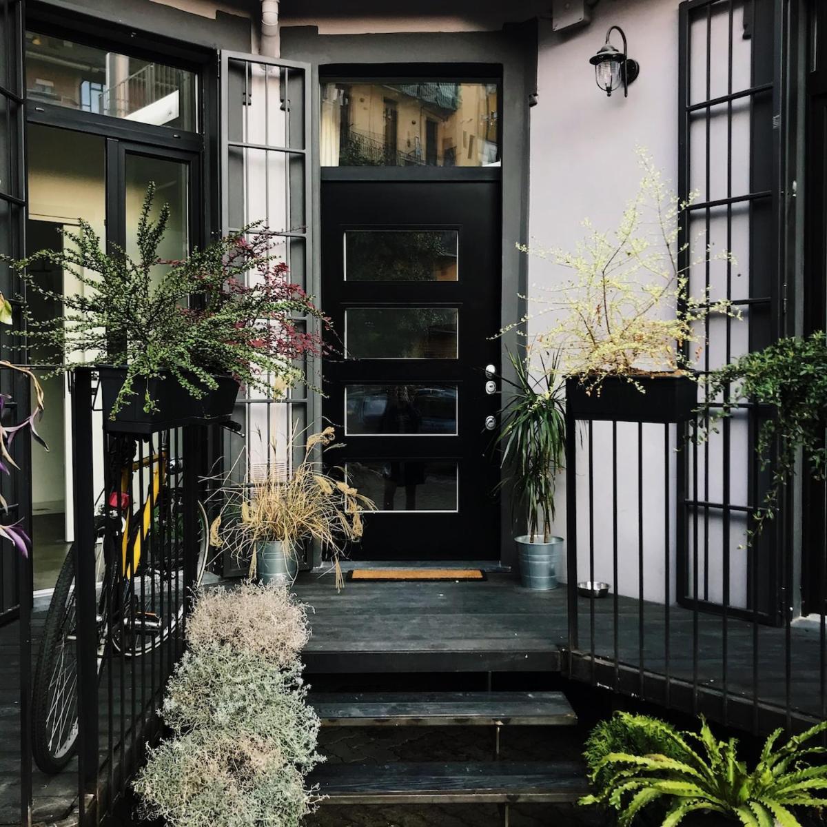 Design Loft With Free Private Parking Apartment