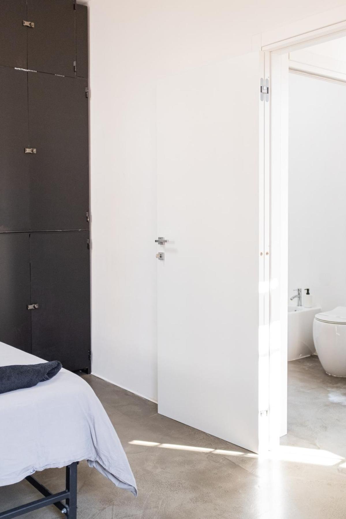 Design Loft With Free Private Parking